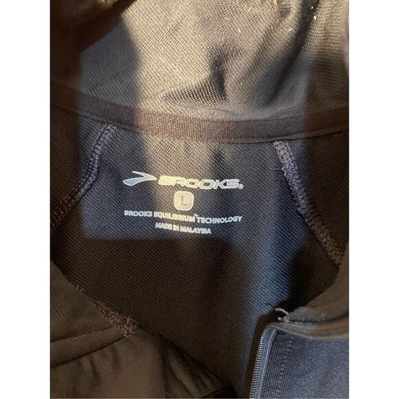 Brooks, men’s reflective, pullover, gray, long sleeve equilibrium, top S/L - Picture 5 of 6